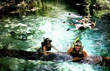 Lagoa Azul na regio de Nobres