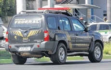 O PCC dava apoio a organizao em troca de habeas corpus em favor dos presos da faco criminosa 