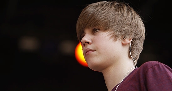 O dolo adolescente Justin Bieber no se estressa com a fama e o assdio