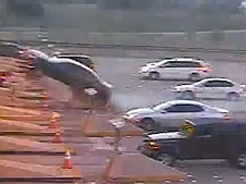 Mulher gera acidente de cinema nos EUA