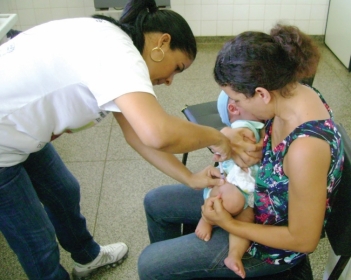 Ontem, antes de a popula��o saber da extens�o do prazo, houve filas em unidades