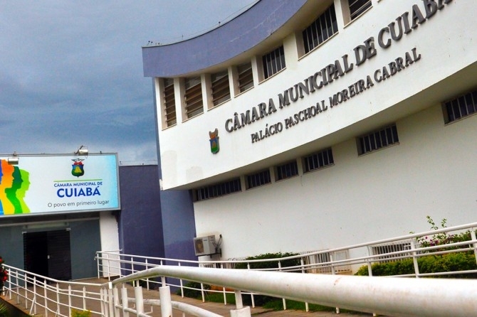 Cmara: caixas eletrnicos haviam sido recm-instalados