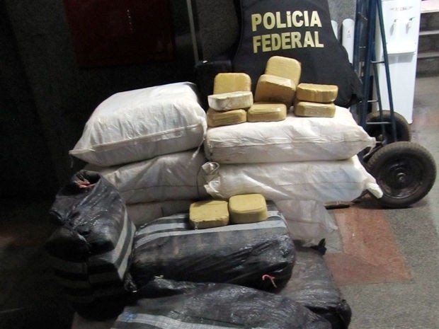 Droga foi apreendida em Pocon, com suspeitos de trfico