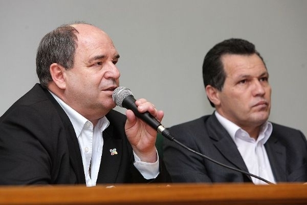 Arnaldo Alves de Souza lembra que, por ser ltimo ano do governo Silval, tem de chegar 