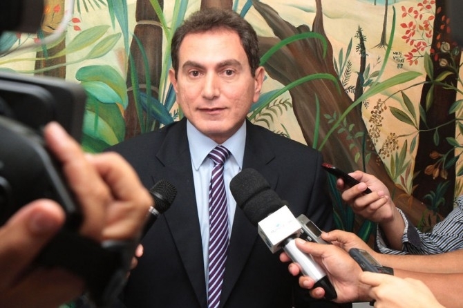 Secretrio-chefe, Pedro Nadaf garante que obras da Copa do Mundo sero entregues