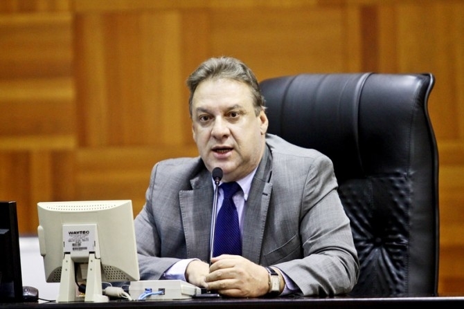 O deputado Romoaldo Junior elogia secretrio, mas cobra agilidade