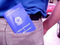 Taxa de desemprego no Brasil diminui para 7,3% em abril