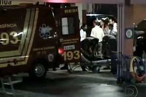 Homem esfaqueia 3 pessoas em supermercado e mata um idoso