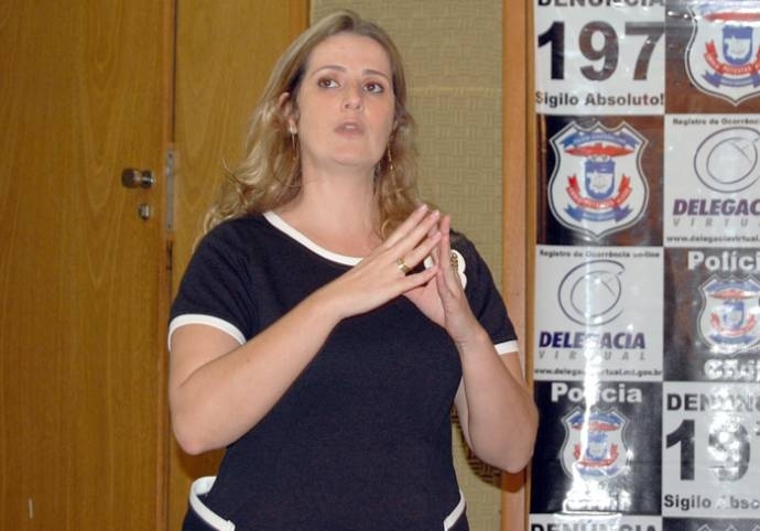 Delegada Ana Cristina Feldener, que comanda inqurito sobre a Tragdia de Manso