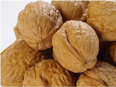 Comer nozes ajuda a reduzir colesterol