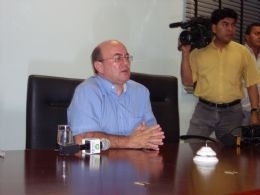 Riva durante entrevista coletiva na Assembleia