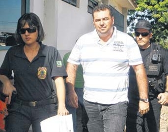 Ex-secretrio Daldegan  levados pela PF