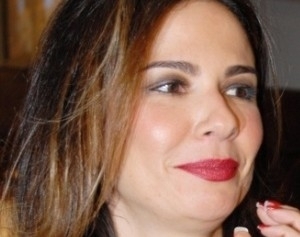 Luciana Gimenez fica do lado de Renata Banhara