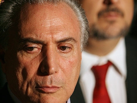 Confirma��o de Temer consolida alian�a do PMDB e do PT em torno de Dilma