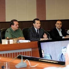Governador Silval Barbosa, ex-gestores e parlamentares se reuniram para discutir ações em prol da ferrovia em Cuiabá