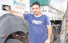 H� 30 anos, Milton Gomes percorre estradas do pa�s inteiro e nunca fez um curso espec�fico para atuar 