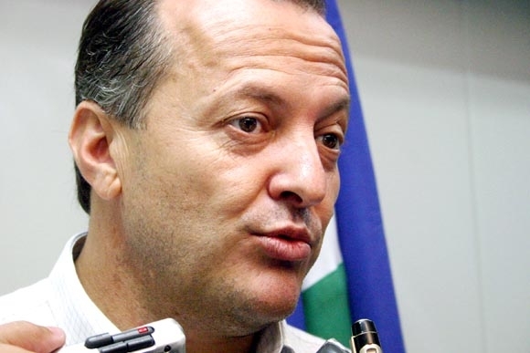 Deputado Otaviano Pivetta, presidente do PDT, no concorre  reeleio devido ao fantasma do caso Coorperlucas