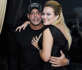 Geisy Arruda e Frota so clicados juntos na noite