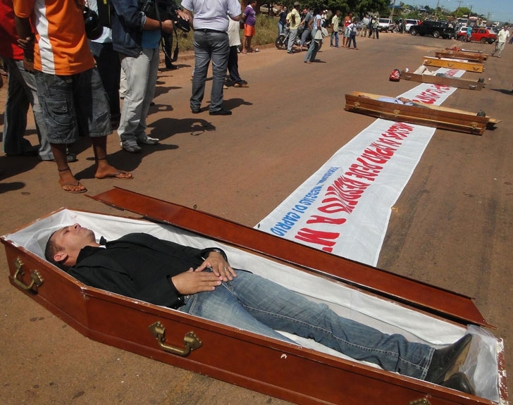 Vereadores de Primavera do Leste, Poxoru e Paranatinga realizam manifestao e prometem fechar MT-130