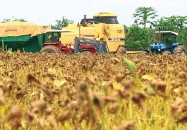 Parcelas est�o vencendo desde o m�s de mar�o e os d�bitos s�o em suma referentes � compra de m�quinas e implementos agr�