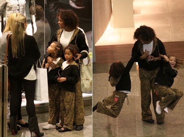Bombom passeou com a mesma roupa das filhas Olvia e Thalita no Shopping Rio Design Barra