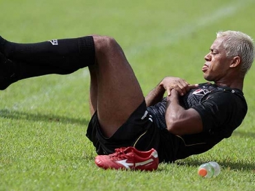 Em m fase no So Paulo, Marcelinho Paraba pode ser trocado por Fernando