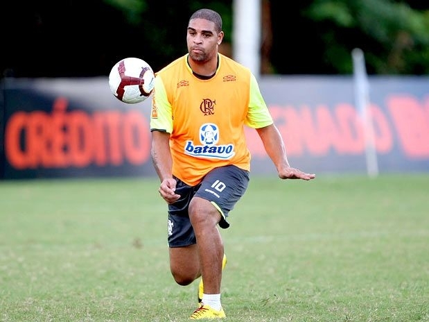 Adriano no vive boa fase com a camisa do Flamengo