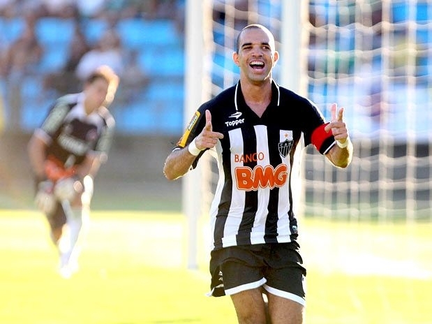 Diego Tardelli fez boa partida a ajudou na vitria atleticana