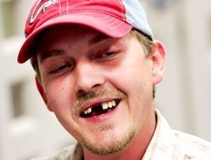 O balconista Christopher Shaw ganhou sozinho na loteria estadual do Missouri