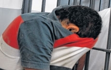 O acusado alegou que vinha recebendo ameaas e andava armado para se defender de um possvel atentado