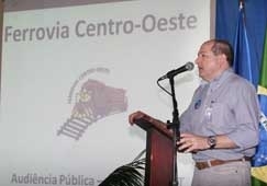Diretor do Dnit, Luiz Antonio Pagot, fez exposio do projeto de implantao da Ferrovia no municpio de gua Boa