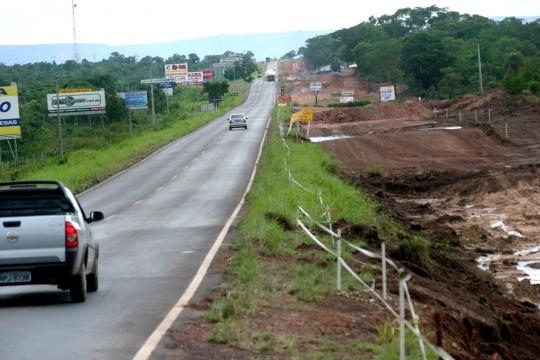 Obras foram paralisadas depois de recurso do rgo federal, j que est no entorno de reas de reserva