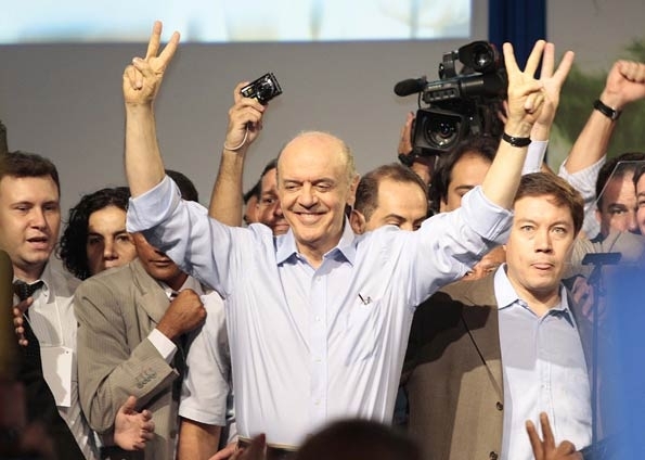 Lan�amento da pr�-candidatura: Serra critica divis�o do pa�s e diz que Brasil n�o tem dono