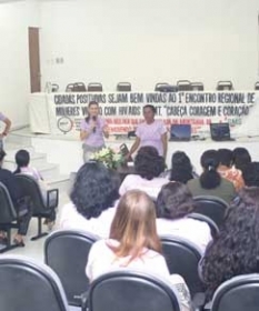 Criminaliza��o de quem transmite com consci�ncia o v�rus � uma das bandeiras 