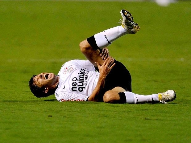 Tcheco no deve jogar as duas ltimas partidas na Libertadores