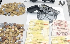 Produtos apreendidos com Jefferson da Costa e Luciano