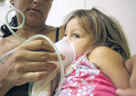 Crianas acabam sendo as grandes vtimas do atendimento precrio na rede pblica; PSFs podem barrar muitas doenas