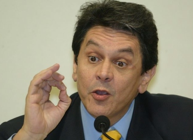 Homem que denunciou o mensalo visita MT