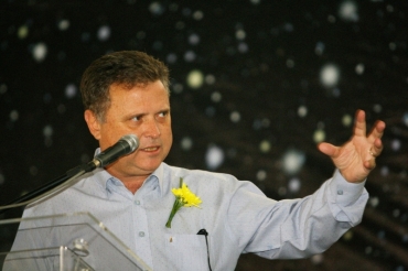 Governador Blairo Maggi (PR), lidera corrida ao senado