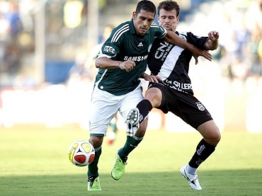 Diego Souza enfrenta marcao da Ponte Preta; meia teve atuao apagada