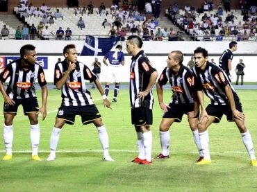 Em atua��o inspirada, Neymar e Andr� resolveram para o Santos contra o Remo