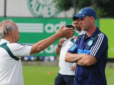 Ant�nio Carlos encerrou sua carreira como jogador pelo Santos