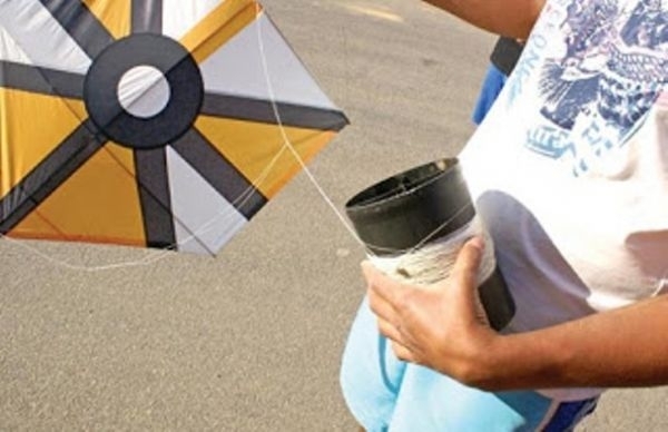 Motociclista sofre corte no pescoo em linha de pipa com cerol