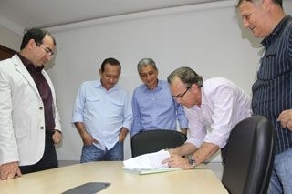 Consrcio ir gerenciar mais dois hospitais municipais; Governo do Estado repassa R$ 2.250 milhes