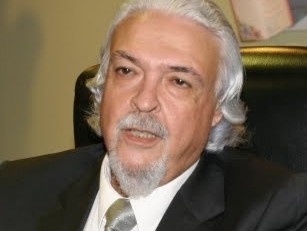 Ex-presidente do Tribunal de Justia, o desembargador Paulo Lessa confirma hoje  imprensa o seu pedido de aposentadoria