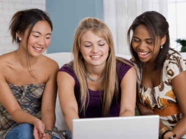 91% dos brasileiros que responderam � pesquisa defendem o direito ao acesso. A Coreia do Sul � l�der na defesa com 96%. 