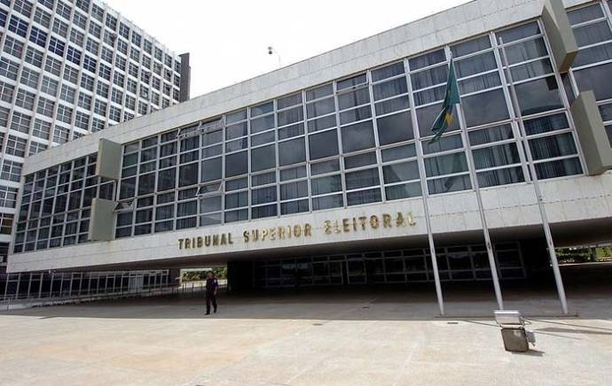 Candidatos nas eleies de 2010 esto proibidos, a partir de 3 de julho, de participar de inauguraes de obras pblicas