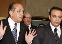 Abertura do Ano Jurdico da Defensoria Pblica trouxe a Cuiab o presidente do STF; outra autoridades estiveram presente