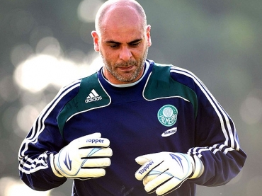 Marcos detona Neto: Nunca cuspi na cara de juiz