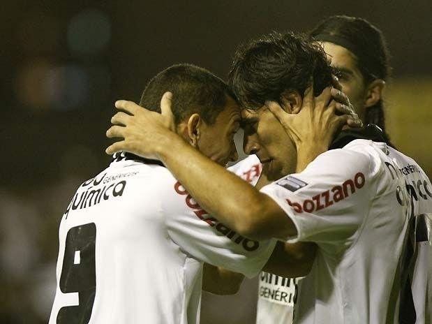 Caio espera ser titular contra o Duque de Caxias